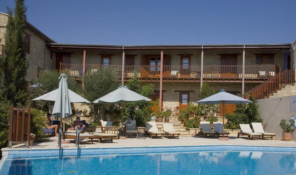 EVELEOS COUNTRY HOUSE