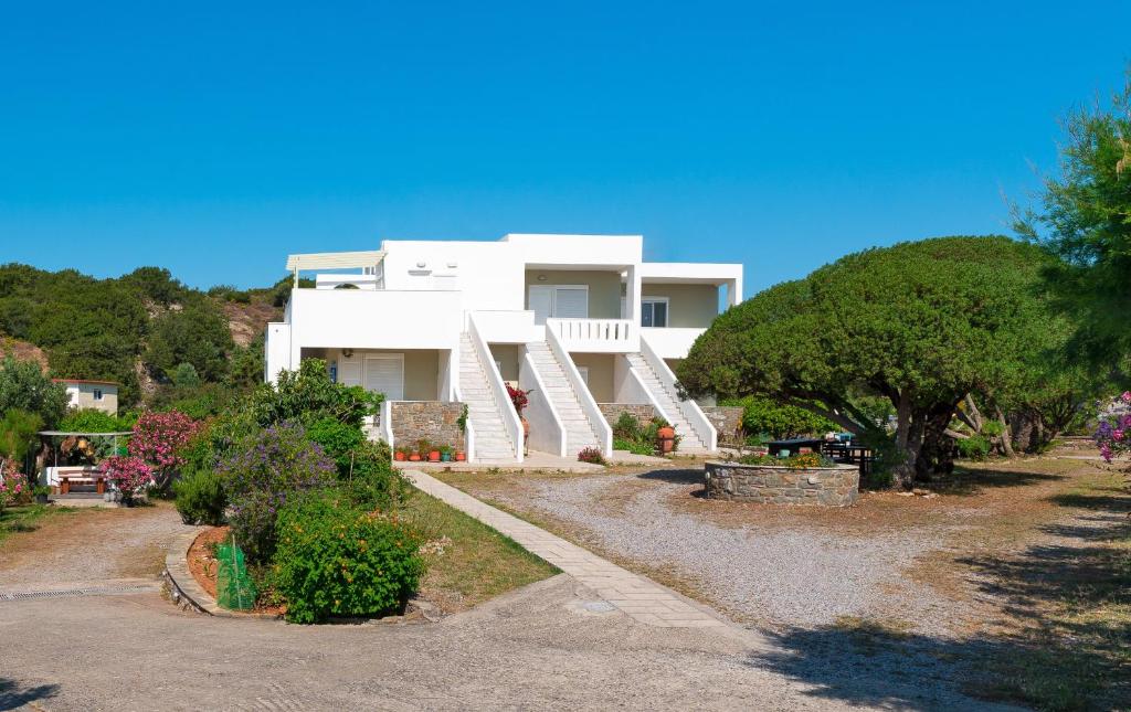 Tselios Apartments Studios