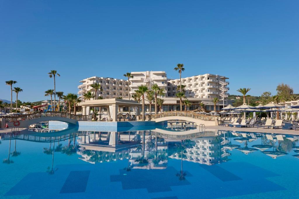 ATLANTICA OCEAN BEACH RESORT
