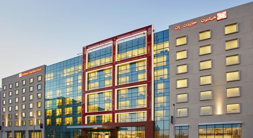 Hilton Garden Inn Dubai, Mall Avenue